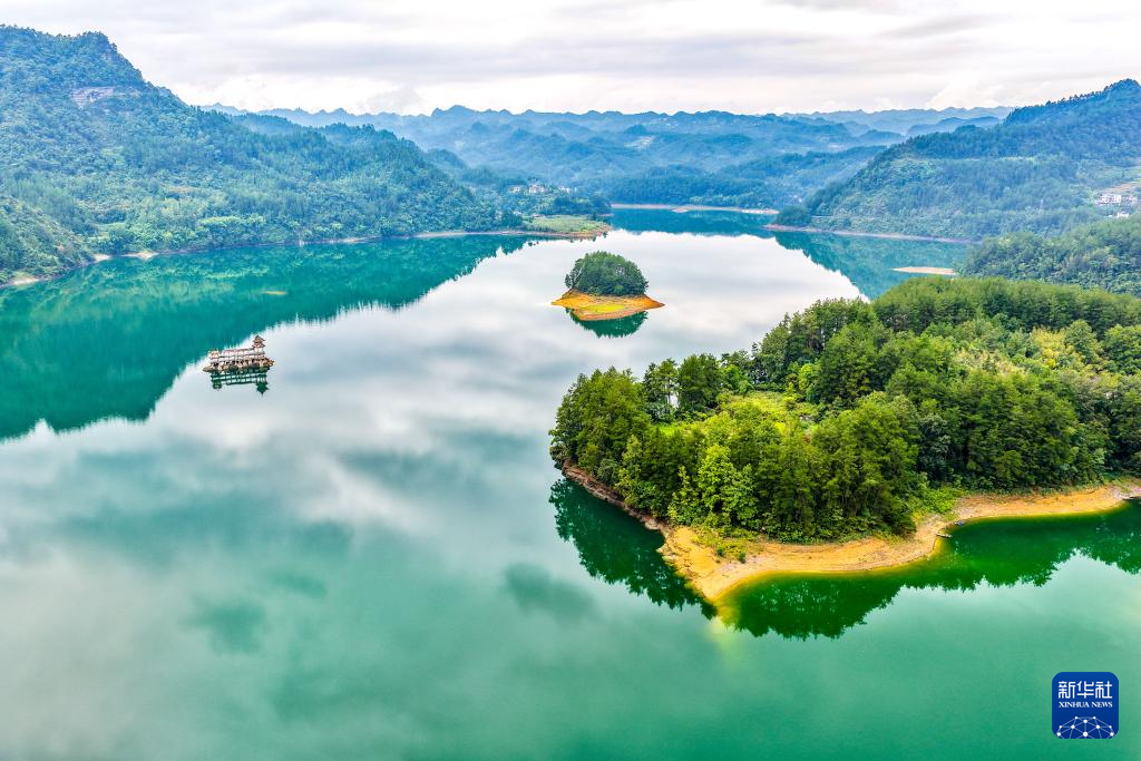 重慶黔江：小南海濕地自然保護區(qū)秋景如畫